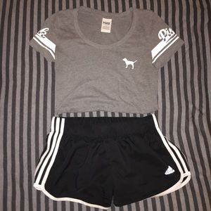 PINK Victoria’s Secret Scoopneck Tee